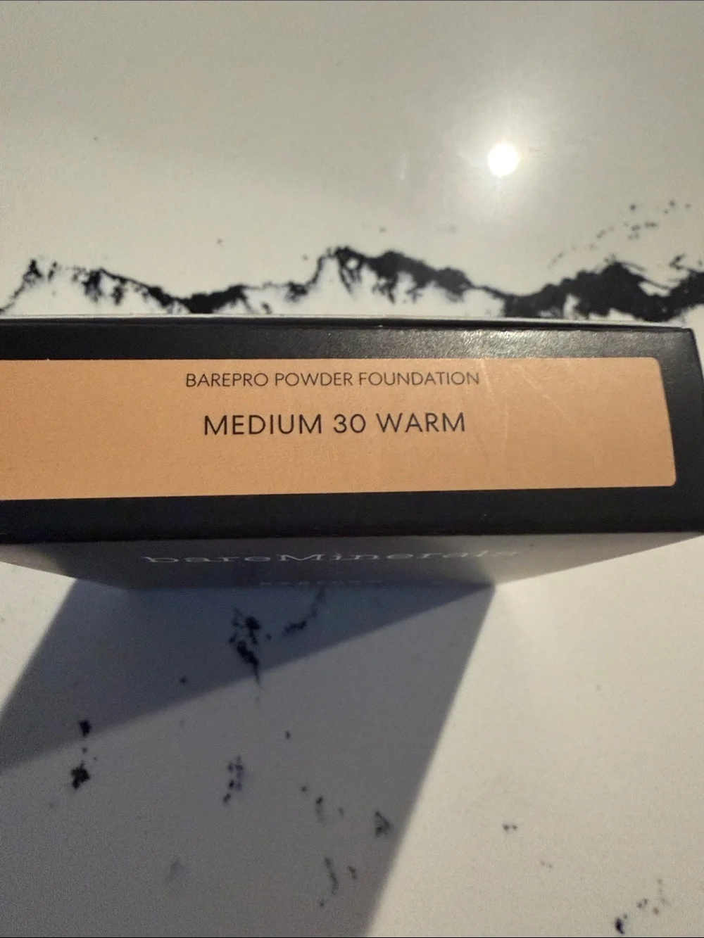 bareMinerals BarePro 16HR Skin-Perfecting Powder Foundation - Black Packaging
